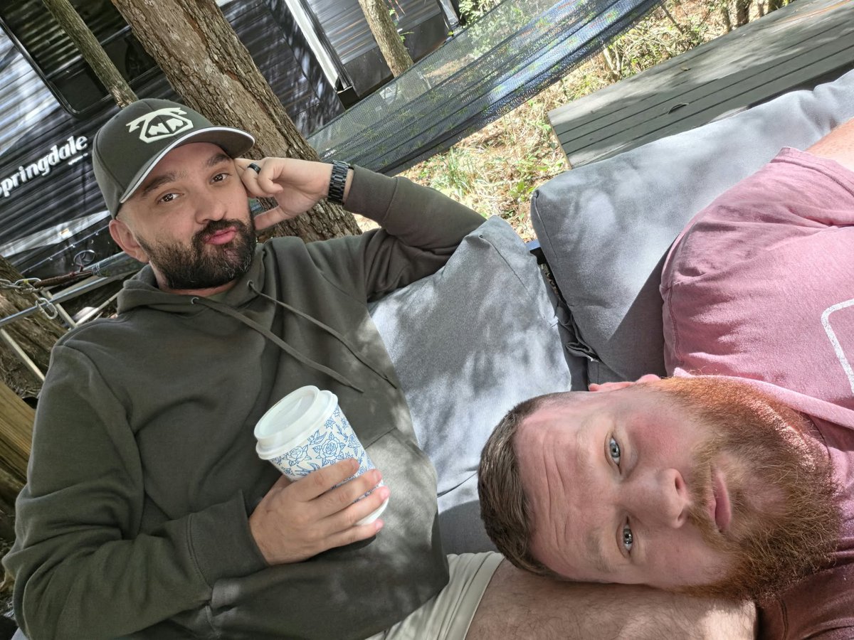 PeachStateBears's tweet photo. Early morning rise and shine! 🌅 🏕️ ☕ 🐷 #nastypig https://t.co/CG0hStUjRh