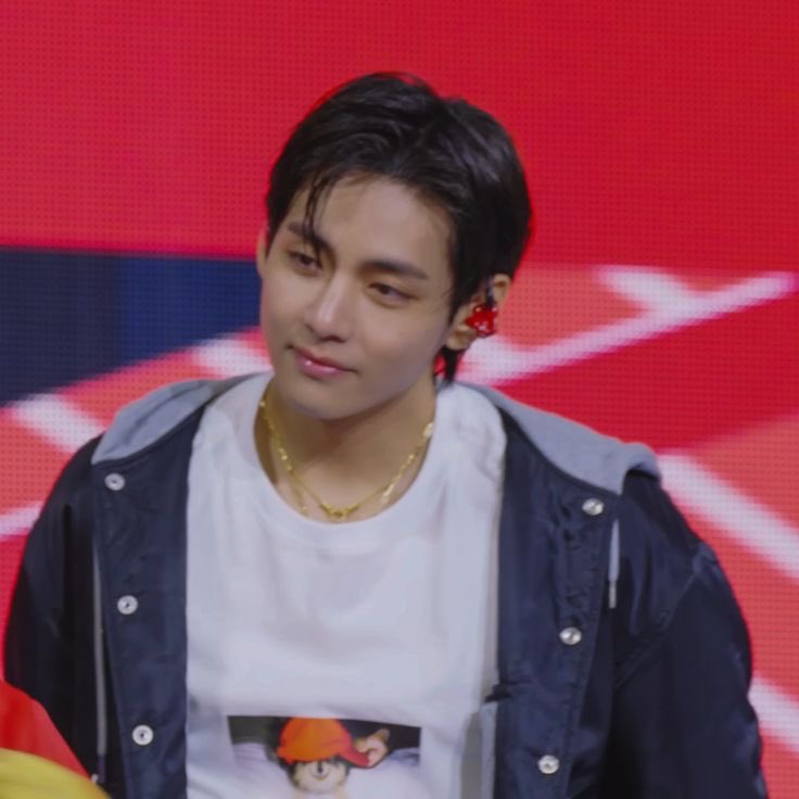 ikoosthv's tweet photo. i think i have feelings for that one hair slip https://t.co/YvFcGhG7VQ