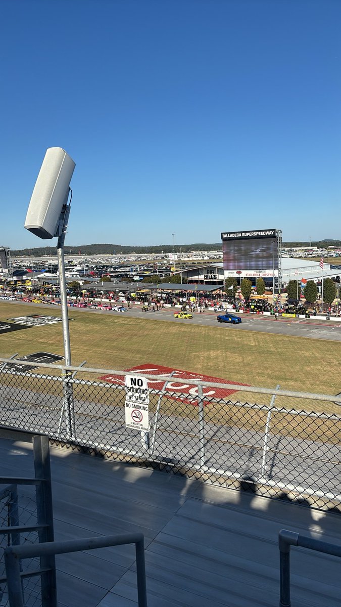 MSofferin's tweet photo. Race day https://t.co/VCay23Sva5
