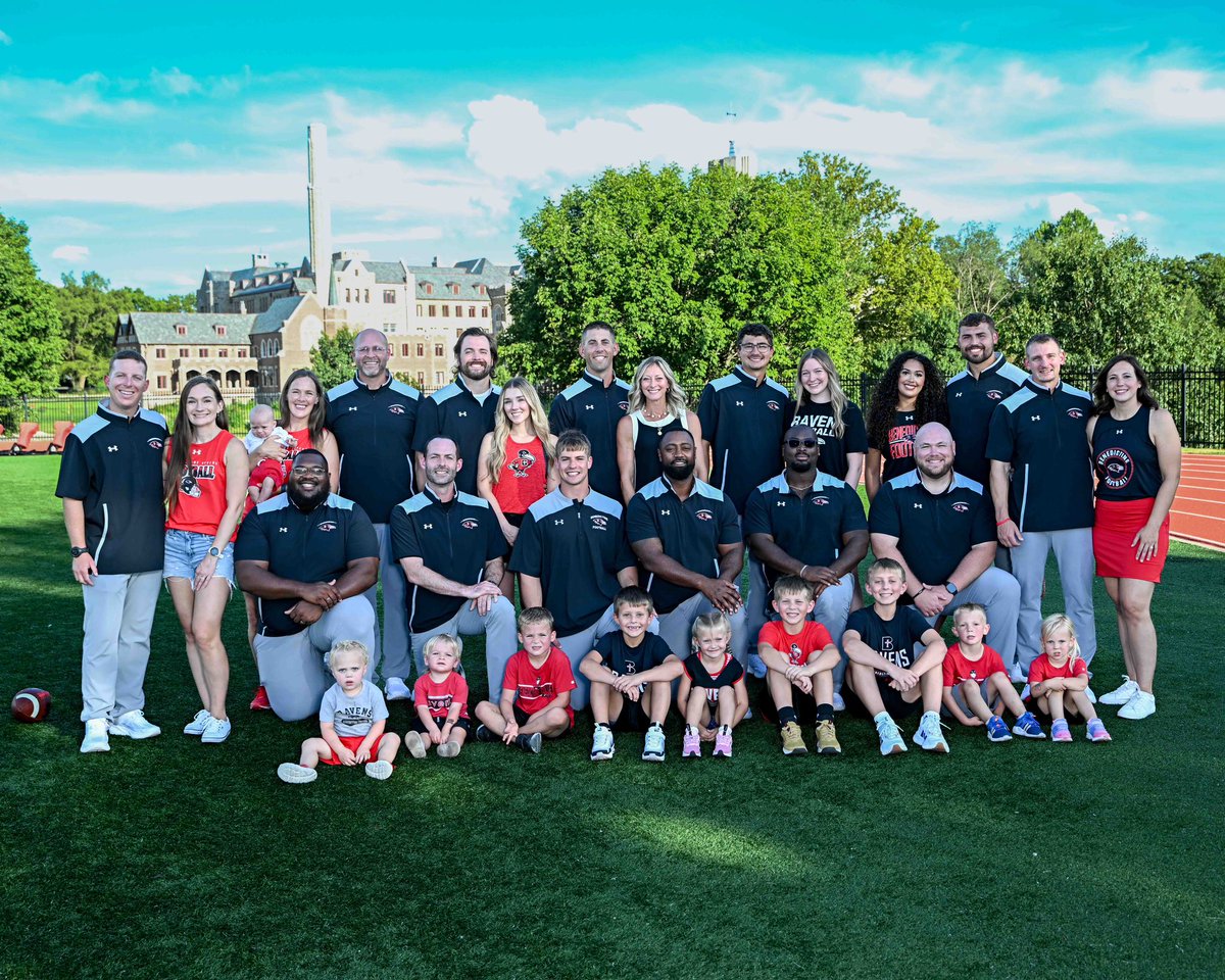 JoelOsborn_BC's tweet photo. Love our Staff! Coaches, husbands and fathers that pour into their families, our program, our college, and community! We are fortunate to have the resources at Benedictine to have 8 full-time and 5 GA’s. Big shoutout to our families for their support and energy! #UnleashGreatness https://t.co/nGlzV58SXj