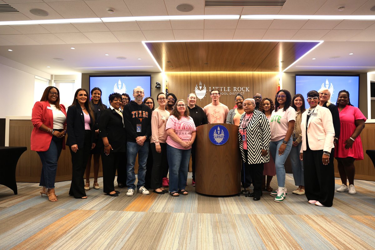lrsd's tweet photo. 🎉👏 Welcome to the LRSD family! This week, we welcomed more new team members during a New Employee Orientation! 🌟 A BIG thank you to our presenters and everyone behind the scenes who made the day a success! 🙌

#LRSDProud #DiverseVoicesEndlessChoices https://t.co/1vh6Y1DLbl
