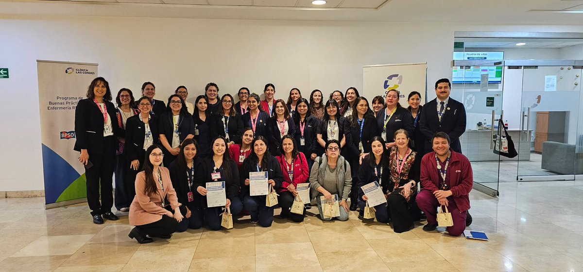 RNAO's tweet photo. What an inspiring week in Chile! This week, RNAO CEO Dr. @DorisGrinspun visited @BpsoUch, Clínica Las Condes, @ministeriosalud, @BPSOUCCHRISTUS and @RedSaludCChC's Temuco branch.
In addition to conducting #BPSO audits, she met with health leaders from across the country and had a valuable discussion with Chile’s health minister @MinistraChomalí, strengthening our shared commitment to evidence-based practice and quality care.