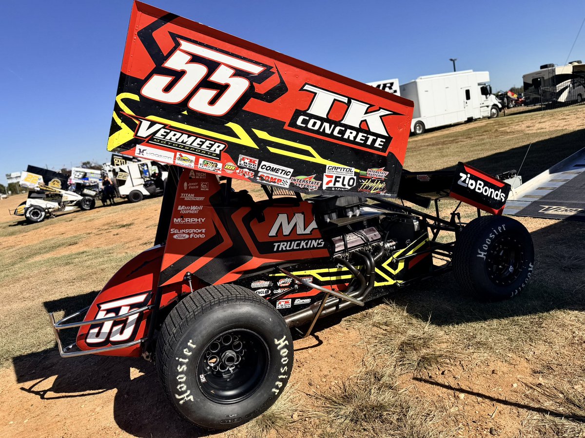 WorldofOutlaws's tweet photo. The last time @BradyBacon visited @Texarkana67? He won with @USACNation in 2024!

The Macho Man returns in the @TonyVermeer55 for the Jason Johnson Classic presented by @FKrodends and #ShortTrackNationals. https://t.co/kDdlmMPvPT