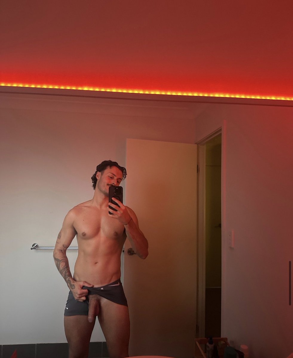Chadman96love's tweet photo. Pull it out from the side and suck it 😏

https://t.co/moS9nA1cHO

#onlyfans #OF #uncut #bwc #cum #bigdick #pubes #aussiedick #findom #cashmaster #alpha #pits #muscles #goldcoast https://t.co/CwSnCeSWVM