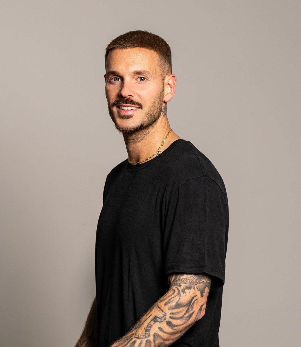 PopCraveFR's tweet photo. M. Pokora remporte le prix de l’« Artiste masculin francophone de l’année » aux NRJ Music Awards 2026. #NMA2026 https://t.co/E97B9Abzg9