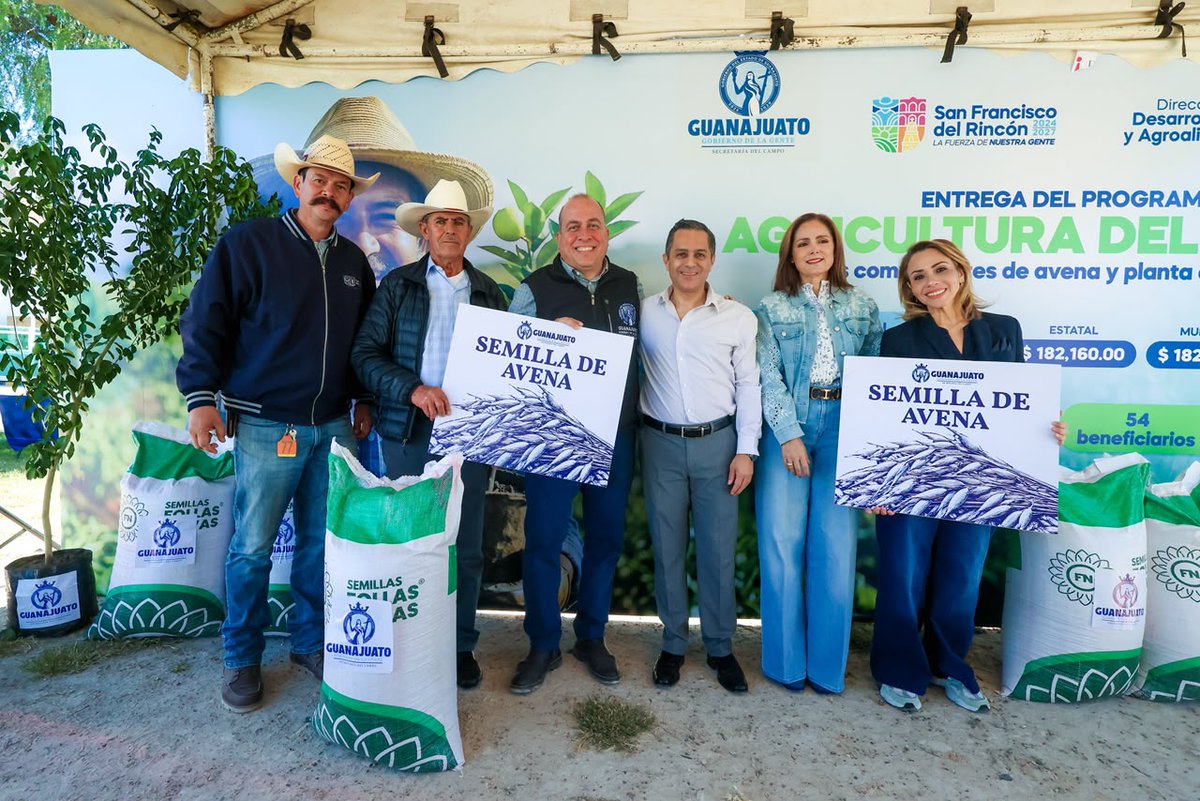 polemicagto1's tweet photo. #SanFranciscoDelRincón #Programas #Apoyos #AgriculturaDelFuturo 
IMPULSA GOBIERNO MUNICIPAL AL CAMPO CON EL PROGRAMA “AGRICULTURA DEL FUTURO”
@SanFranciscoGto  
@MarunTono  

https://t.co/HQ8zuQwMw7 https://t.co/0NIMnrTLCp