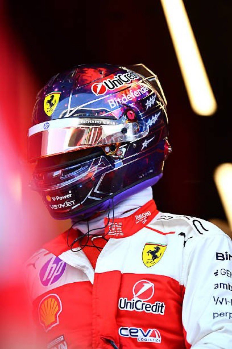 ferrarinewstr's tweet photo. L E W I S  😈 https://t.co/XTsB4CskH1