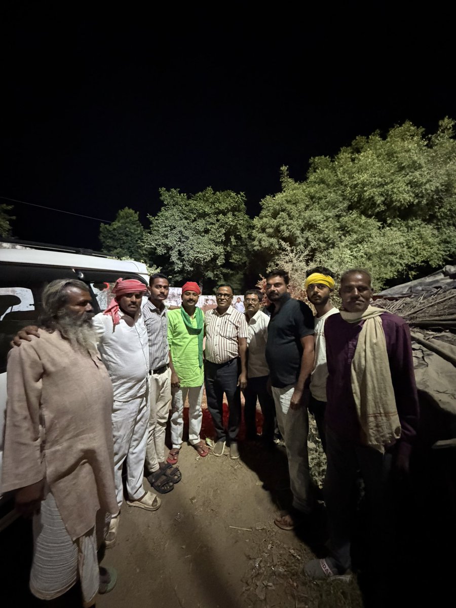 Anilpradhan01's tweet photo. रहस लीला का शुभारंभ ग्राम- देवकली
#CKTD📍 https://t.co/m6FOaHzk4p