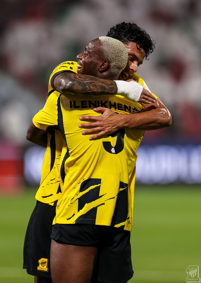 SZM62's tweet photo. احترام لهذا الثنائي 

 #الاتحاد_الدرعية https://t.co/rcapW8lDgM