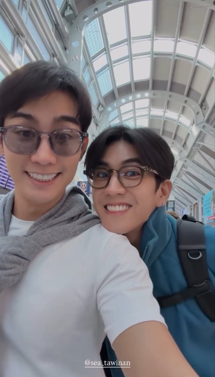 talatannt's tweet photo. ป๊ากับลูกอ้วม                                ป๊ากับลูกใภ้ https://t.co/aHca9FKGxT