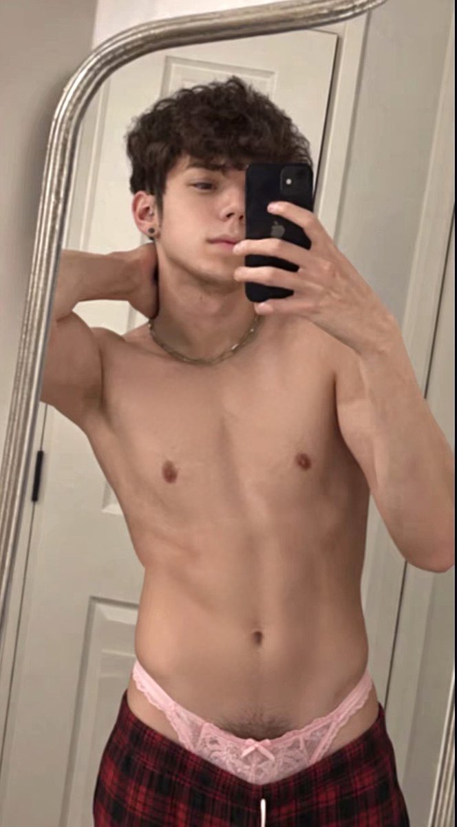 Succuboyy's tweet photo. boyz in lacey pink lingerie panties 😖 >>>> https://t.co/ajxnMnw4pi