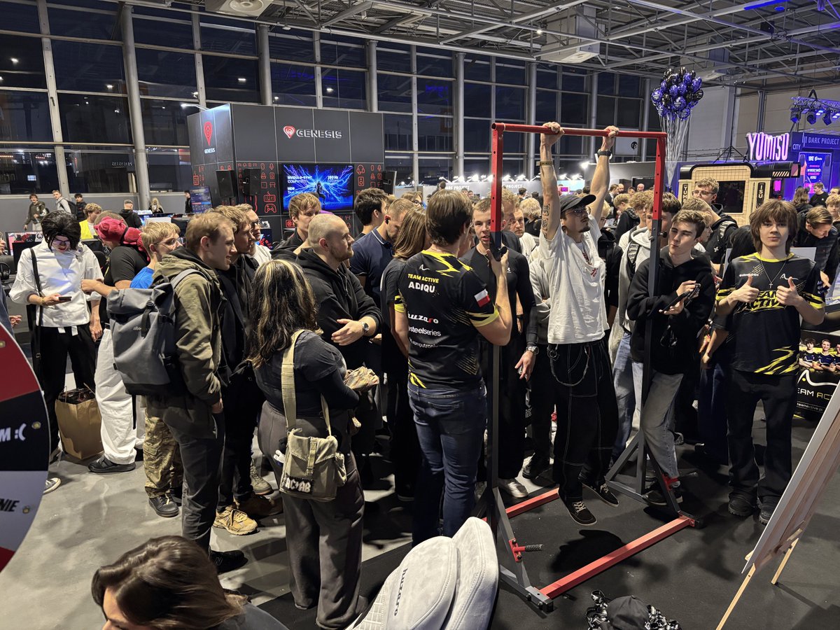 TeamACTIVE__'s tweet photo. Strefa ACTIVE na PGA 2026 ruszyła !!!🚀
Jutro Turniej 🏆w Fortnite 
W niedzielę w Fifę 27 ⚽️
Wbijajcie 🔥 https://t.co/SI0ZP3JaxN