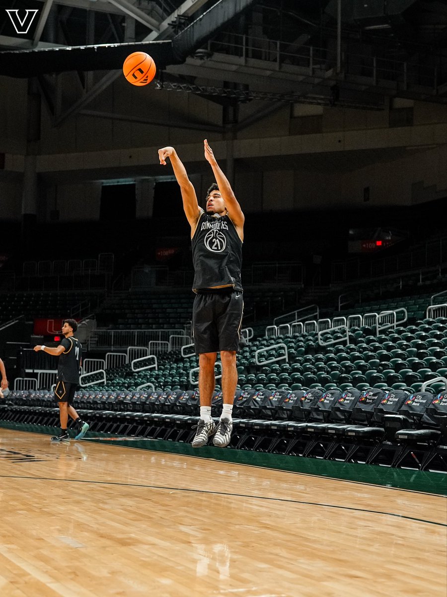 VandyMBB's tweet photo. Ready to battle ⚓️ https://t.co/g9QwoEg2TE
