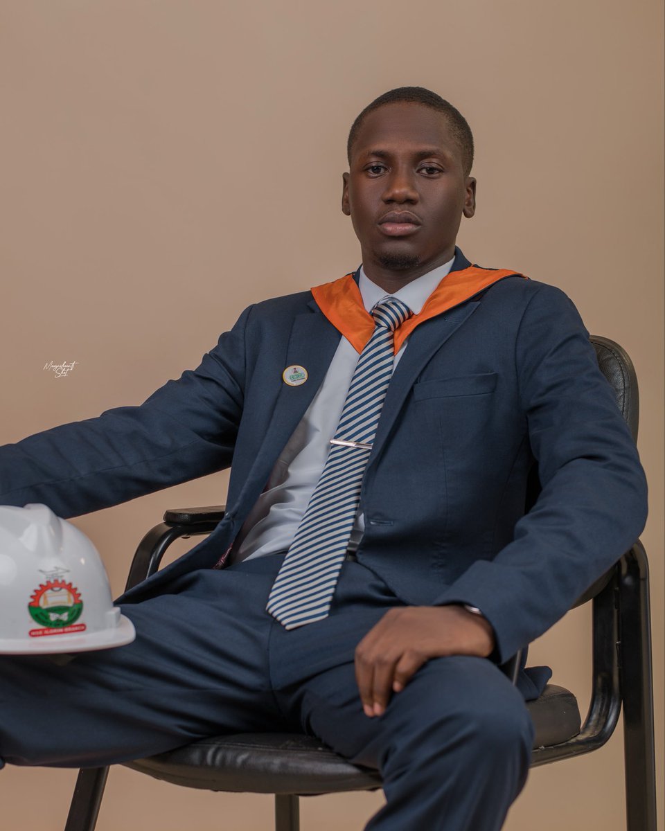 iamabdoorl's tweet photo. Reintroducing
Badamosi Abdullahi Oluwatobi (GMNSE, GMNIMechE, P. Engineer)
B.Eng Biomedical Engineering 
2nd Best Graduating Student in my department ✅

“And be grateful for the favor of Allah, if it is [indeed] Him that you worship.” ALHAMDULILAH ❤️🤲🏻 https://t.co/bR0YmFsxkA
