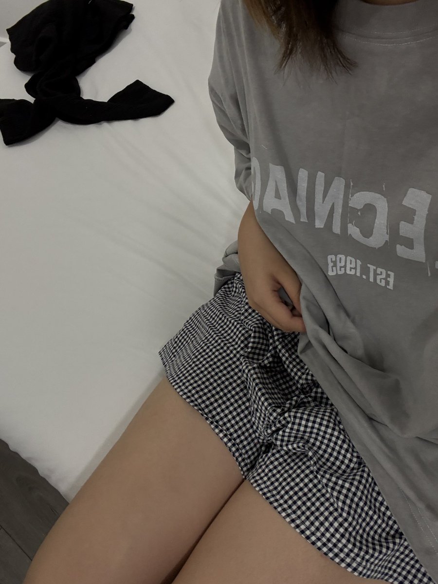 Yuriuri_27's tweet photo. 好想一个人过这种蛆虫般的生活 https://t.co/1RdFRfuYkO