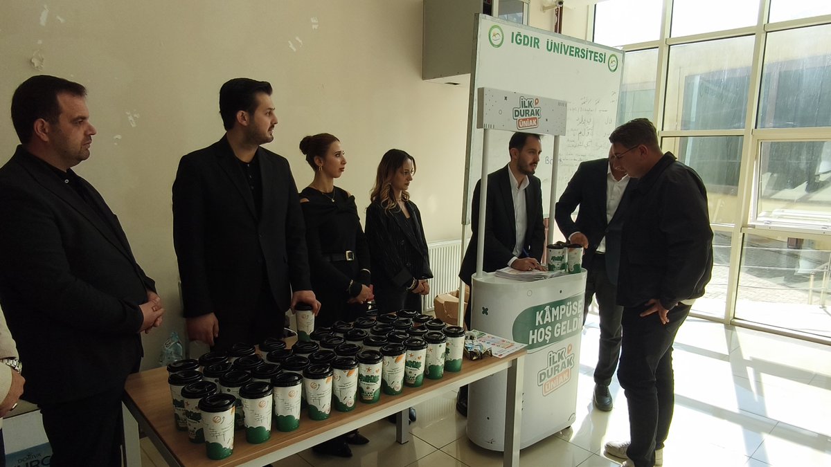 AkGenclikIgdir's tweet photo. Gençlik Kolları MKYK Üyemiz ve Teşkilat Başkan Yardımcımız Sayın Yunus Emre Şahin ile Gençlik Kolları MKYK Üyemiz Sayın Talha Murat Arin’nin katılımlarıyla, Iğdır Üniversitemizde ÜNİAK teşkilatımızın düzenlediği Kampüse Hoş Geldin programı kapsamında üniversiteli kardeşlerimizle bir araya geldik. 🇹🇷

Gençliğimizin enerjisi, heyecanı ve fikirleriyle Türkiye Yüzyılı’nı birlikte inşa etmek için genç kardeşlerimizle buluşmaya, gönül bağlarımızı güçlendirmeye devam ediyoruz. 💪🏻

#AKGençlik #ÜNİAK #TürkiyeYüzyılı