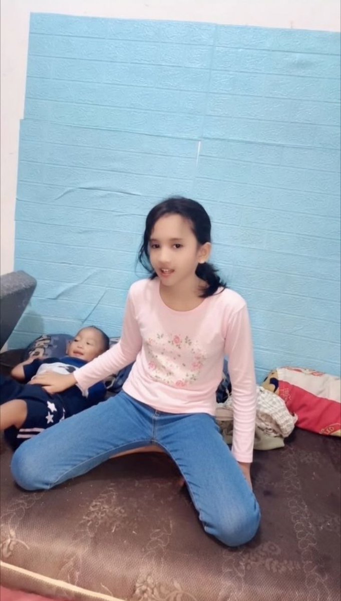 omarlrp's tweet photo. Pdhl ada adenya lho

https://t.co/2E8rXLhDzF https://t.co/Pvi9ypOEQy
