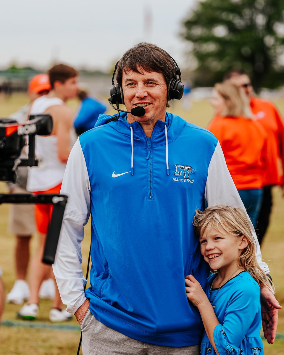 MT_TrackField's tweet photo. Join us in wishing Head Coach Keith Vroman a happy birthday! 🎂🎉

#BLUEnited https://t.co/JgxOKPziKb