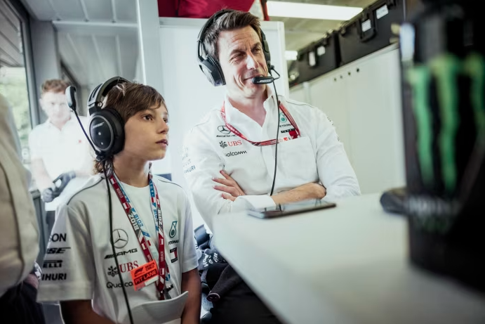 Ldnbox's tweet photo. Mercedes found Kimi Antonelli in a go-kart at age 11.

They spent $10M over 7 years developing him. They paid for coaches, nutritionists, gear, and English lessons.

He got his driver’s license weeks before his F1 debut in Hamilton’s old seat.

He’s 20 now and about to be the youngest F1 champion ever.

Best seed investment in sports history!