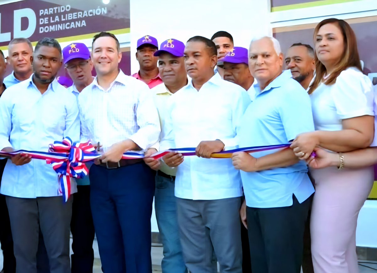 PLDenlinea's tweet photo. # #DelPartidoPLD | PLD continúa su programa inauguración de locales.

El #PLD pauta para este sábado la inauguración del local de la organización en el municipio La Victoria.

AMPLIAR: https://t.co/WcLNUjlp3Z https://t.co/RqngtH61Ex