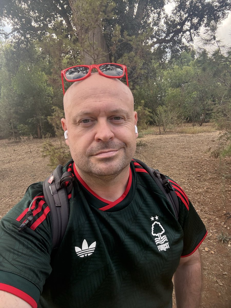 AlanMarch1981's tweet photo. Watching from afar, busy at work, but showing my colours to everyone here in Morocco!! #NFFC 

Come On You Reds 🔴⚪️ https://t.co/2EbYKtLQ8m