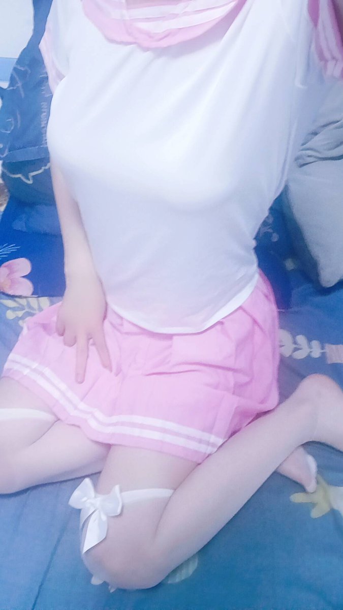 snowsxzm's tweet photo. 我是不是再不更新女装你们就要跑光光了喵呜qvq
我是不是再不更新你们就不再也不会来找我聊天了喵呜qvq https://t.co/0hPL7Gy2im