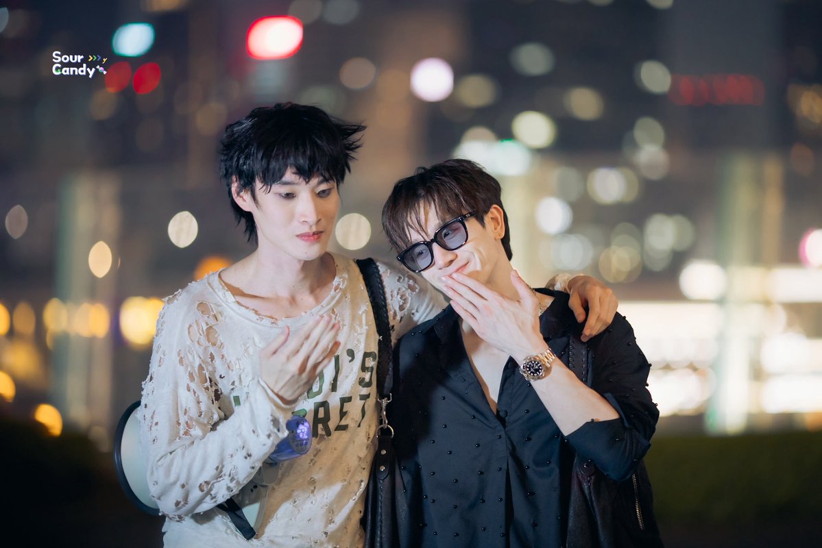 S0urCandyyy_'s tweet photo. จู๊บบบบบบบบ ~ 😘

NOUR AT ELLE FASHION WEEK
#ELLEFASHIONWEEKxNOUR
#Bossirr #tongtong 
꒰  #BossTong  ꒱ https://t.co/OUsFPQShB6
