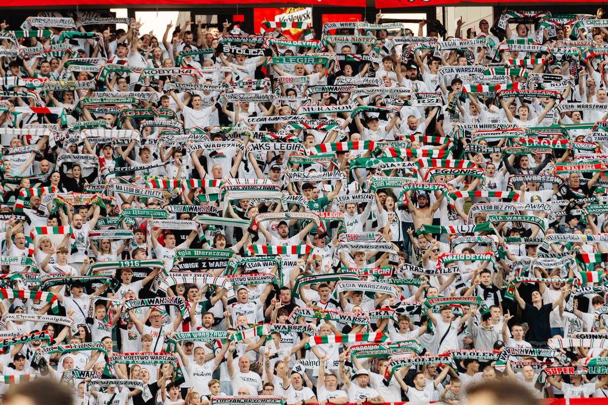 OptaJoe's tweet photo. 79% - Legia Warsaw and Lech Poznań have won 11 of the last 14 Polish league titles between them, with the two rivals going head-to-head this Sunday in the defining match of the Ekstraklasa weekend.

For more insights on Polish football, follow @OptaJerzy 🇵🇱

Clash. https://t.co/zn2XrAo6Az