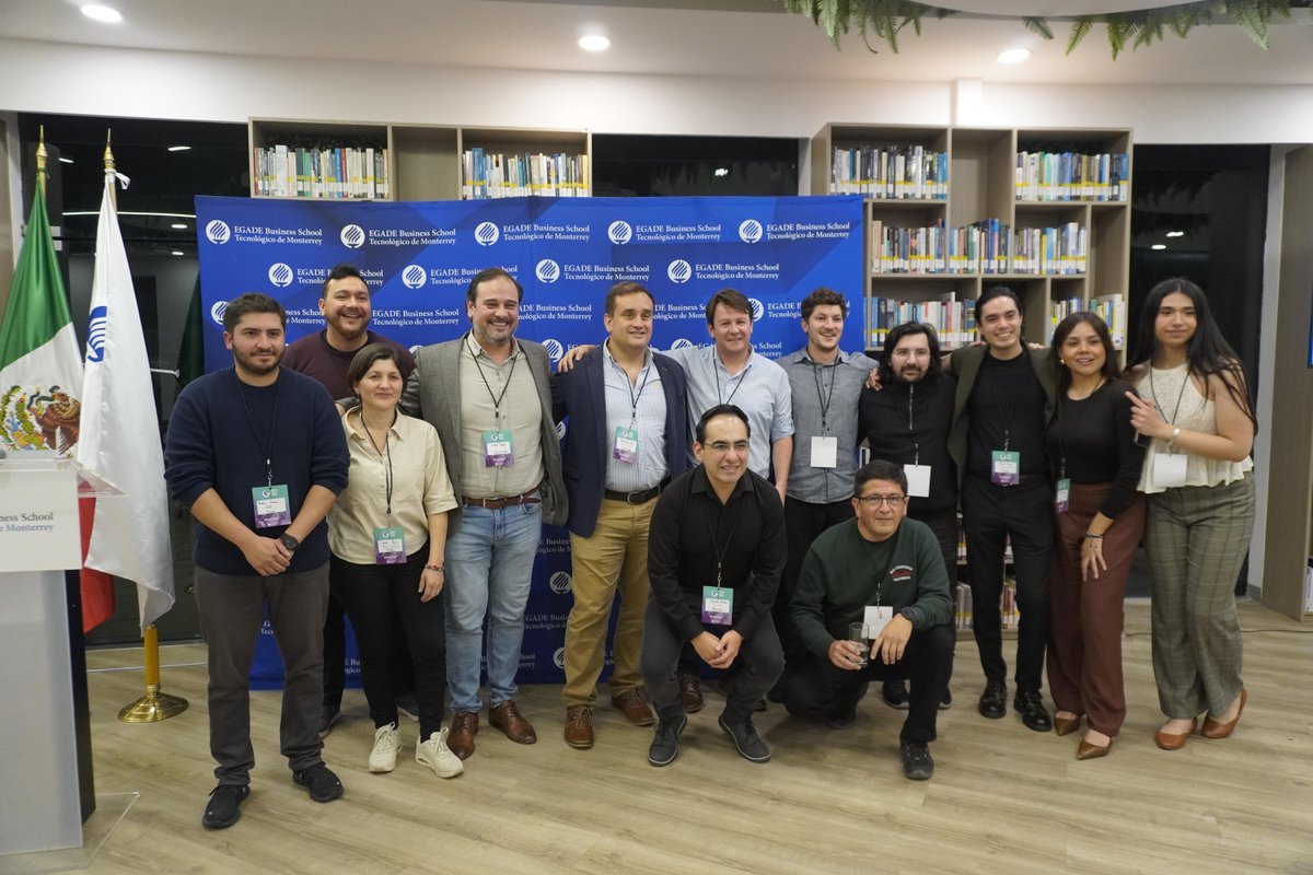 egade's tweet photo. 🤝 #EGADE Monterrey fue sede del "Pitch &amp; Beers" de @Prochilemexico, fungiendo como puente estratégico para que empresas chilenas y mexicanas generaran acercamientos para explorar oportunidades de inversión mediante pitch y networking. 🚀 https://t.co/SonuAoMxOy
