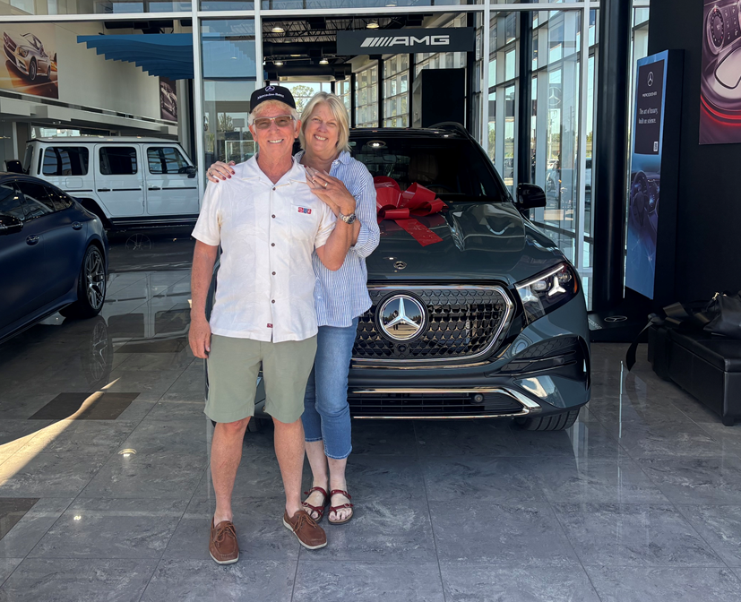 FieldsAuto's tweet photo. Congratulations to the Tubbs Family on their new 2027 Mercedes-Benz® GLE 350 4MATIC®. Thank you for choosing Fields Motorcars, and well done to Timothy Lowery. 

Call (863) 688-8111 or visit https://t.co/nyjM1iTY6M

#MercedesBenz #GLE #FieldsMotorcars #Lakeland #LuxurySUV https://t.co/3vhisBOztc