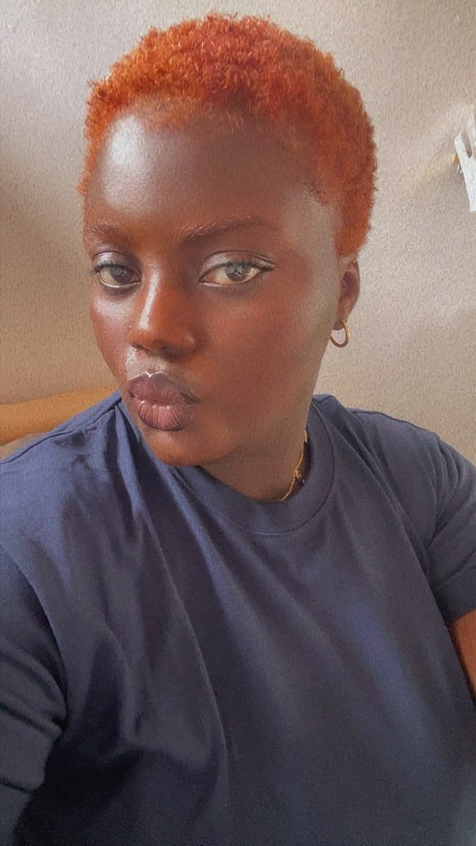 byadunni_'s tweet photo. New hair colour, who that?🫠🥰 https://t.co/XpkysVB8UR