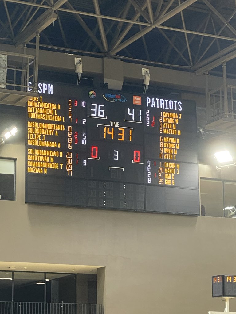 kaypach's tweet photo. Nail biting first half #RoadToBAL #PatriotsBasketballClub #DreamBelieveAchieve #BALQualifiers #YooLeng  @smading Patriots Let’s GOOOOOOO!!!!! https://t.co/8VHVnsJ4gE