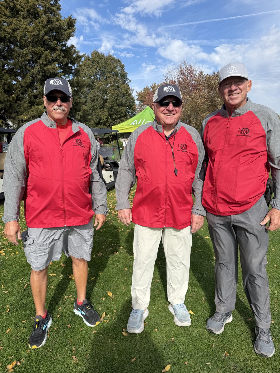 PrepRunningNerd's tweet photo. Don Bartholomew, Tom Hood and Steve Scoville are the starting line officials today.  On a windy day with higher temps expected and a course with a second half that is much harder than the first, Don quoted Confucius from 2500 years ago: “He who starts early, often finishes late.”

Confucius was a four-time medalist.