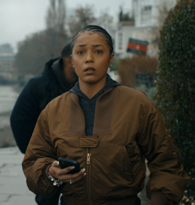 oyemnassxo's tweet photo. Remember, Zosia is just as important as Harry Da Souza, and honestly, I love the character. She clearly learned loyalty from the best, her boss Harry. At this point, she deserves her own spin-off show

#MobLand https://t.co/uVmXHsuwyT