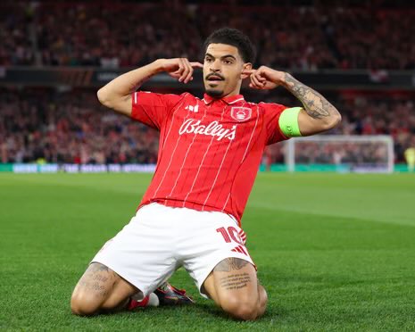 ValueBetSpotter's tweet photo. 👊 Feeling generous tonight, so LIKE &amp; QUOTE TWEET with the first goalscorer and correct minute in Ipswich vs Nottingham Forest tonight, and if you get it right, we’ll giveaway £100 cash to one of you.

Example: Morgan Gibbs-White, 9th minute.

Must be following us, good luck! https://t.co/2R20psCup3
