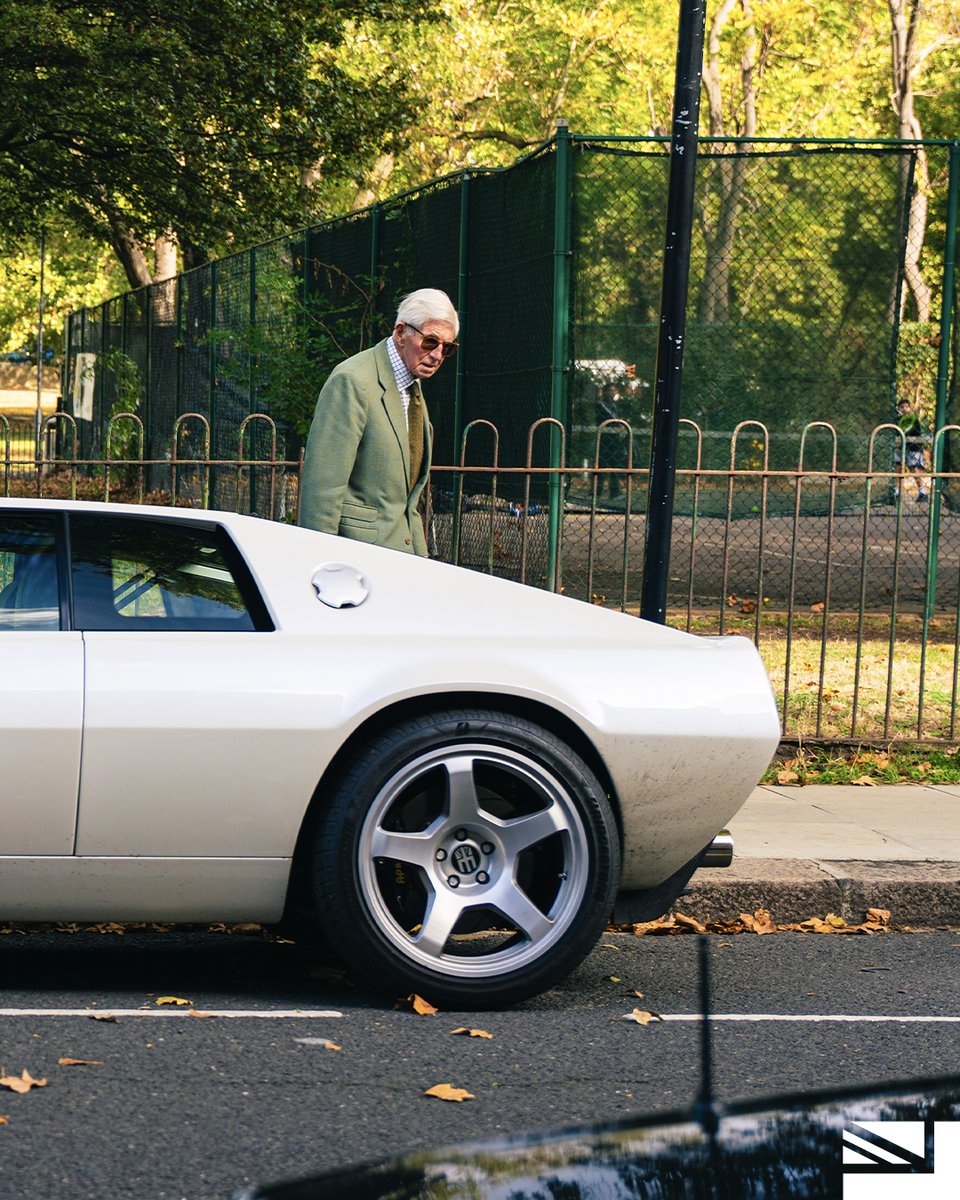EncorDesign's tweet photo. Good company for a remastered British icon.

A few more moments from Cars on the Green, where the Encor Series 1 was right at home among an eclectic gathering of automotive favourites.

📸 @jathuthillai https://t.co/7pYZy63Z6k