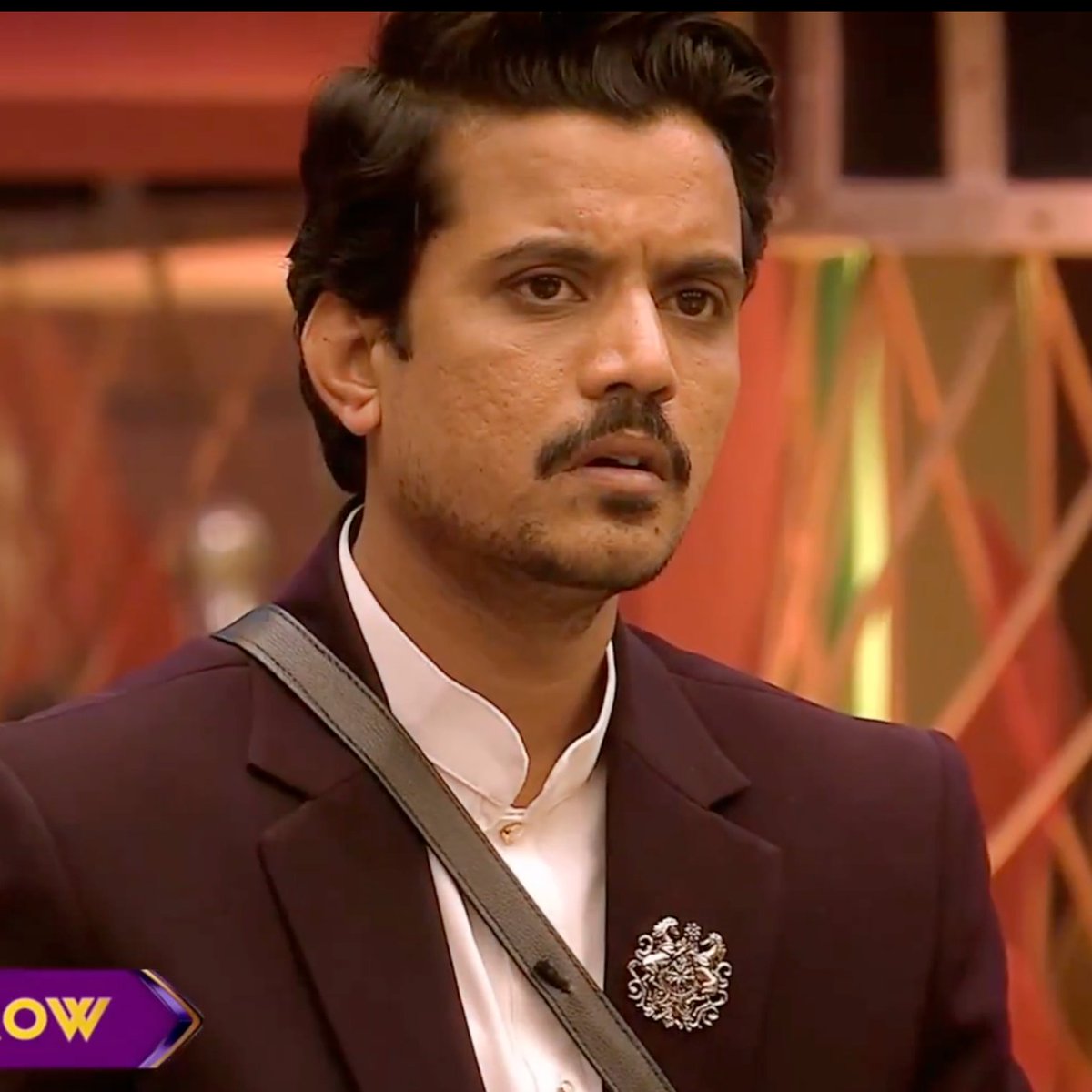 BollySpy's tweet photo. #BiggBoss20 WKW Promo | #RohitShetty Ne #ScoutOp #YungDSA #AsifKhan Ko Kaha Bully Gang And Kiya #QaziTouqeer Ko Support

Aap Hai Kiske Sath?
RT --> Qazi
LIKE --> Scout, Yung, Asif https://t.co/43ucKAxRb9