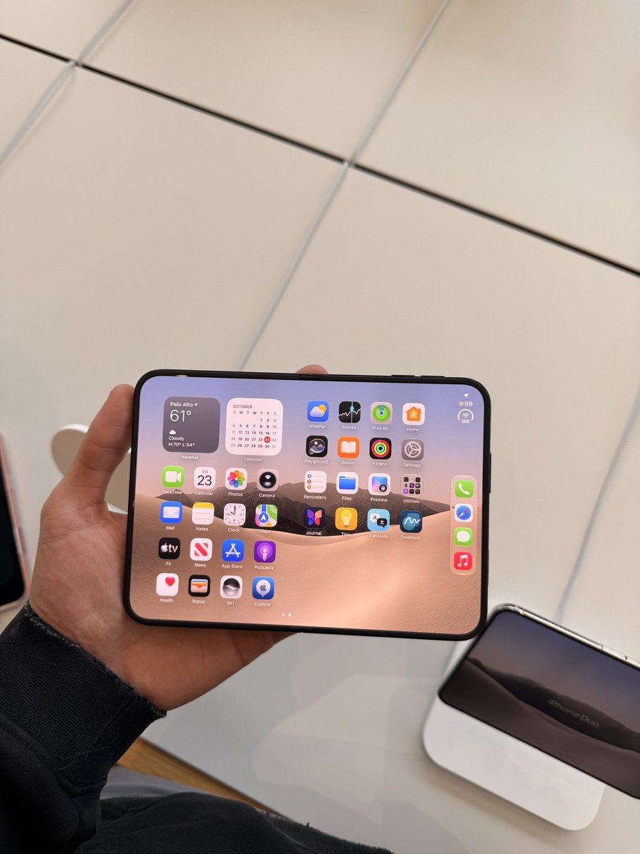 LeoInvests's tweet photo. iPhone duo honestly seems a bit overrated

this is my only use case for the device 🤣 https://t.co/bbRAZANRcw