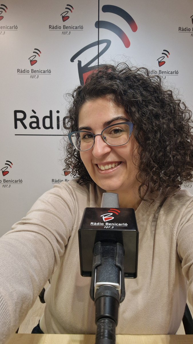 SimValenciana's tweet photo. Avui m'han entrevistat a la ràdio del meu poble 🥹❤️ https://t.co/SpMv7PaVNk