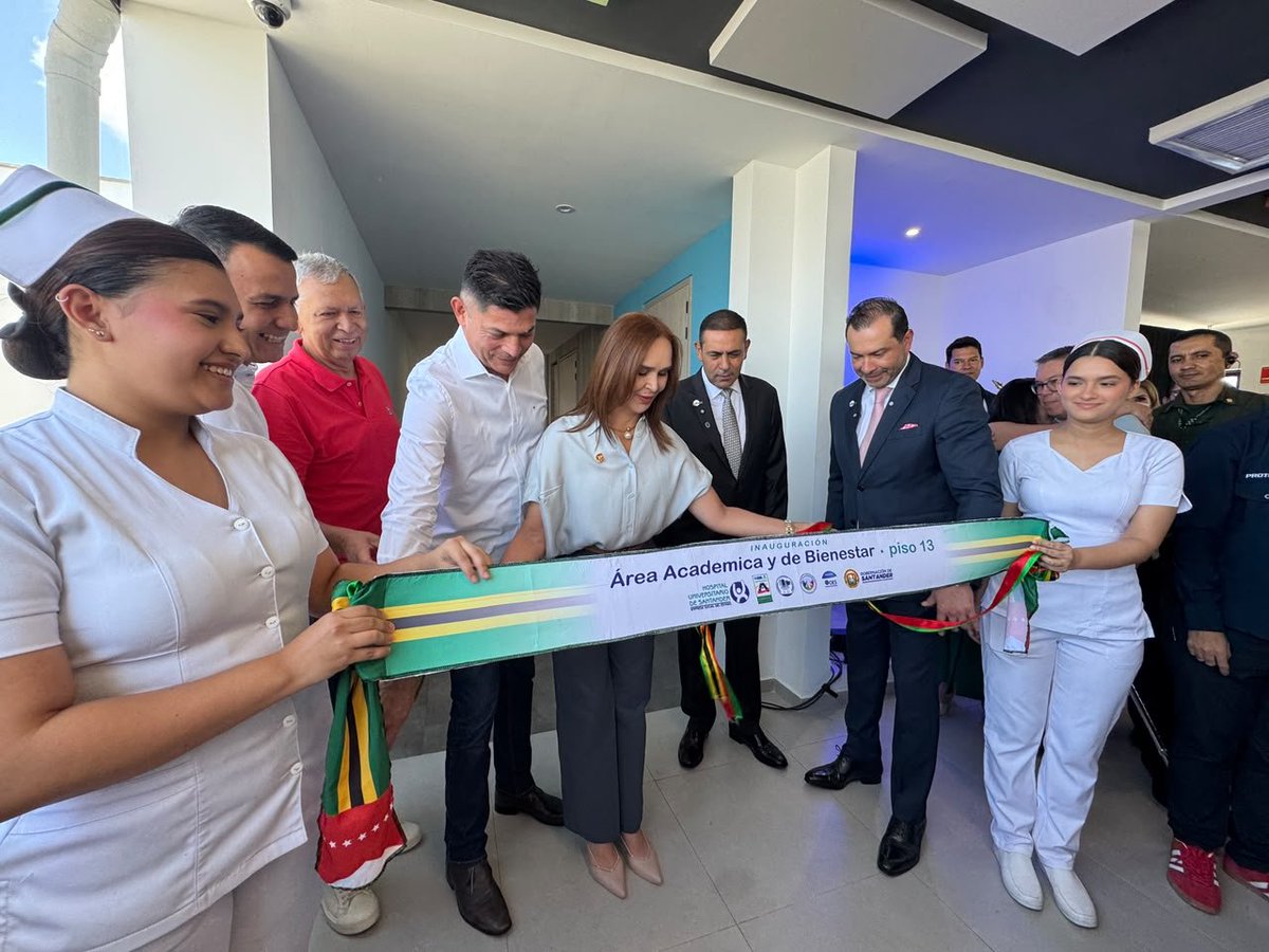 UIS's tweet photo. Con este acto simbólico, liderado por el Gobernador de Santander, el rector UIS, y el gerente HUS, queda oficialmente inaugurado el área académica y de bienestar del piso 13 del Hospital Universitario de Santander. https://t.co/HzDNnI6m3S