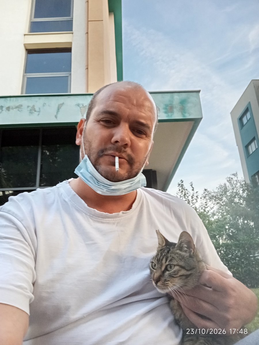sarimuhmmet's tweet photo. Güzel kızım ❤️ https://t.co/JPLhFwmQFy