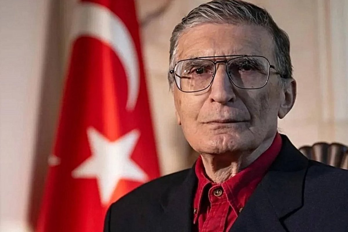 Cyln__Fatma's tweet photo. Prof. Dr. Aziz Sancar: 

▪️ "Türk kökenli 5 büyük devlet var. 5 büyük devlet beraber çalışmalıyız.  

▪️ Dünyada söz sahibi olmak istiyorsak, bilimde, teknolojide, ekonomide kuvvetli olmak istiyorsak Türk dünyası olarak çalışmak lazım." https://t.co/21bwwEhb80