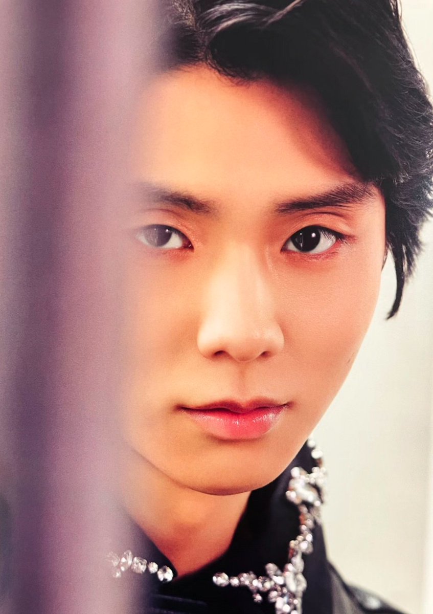 dailyyuzu2624's tweet photo. his eyes are so captivating i cantt🤧🤧 https://t.co/ddGPLfs55v