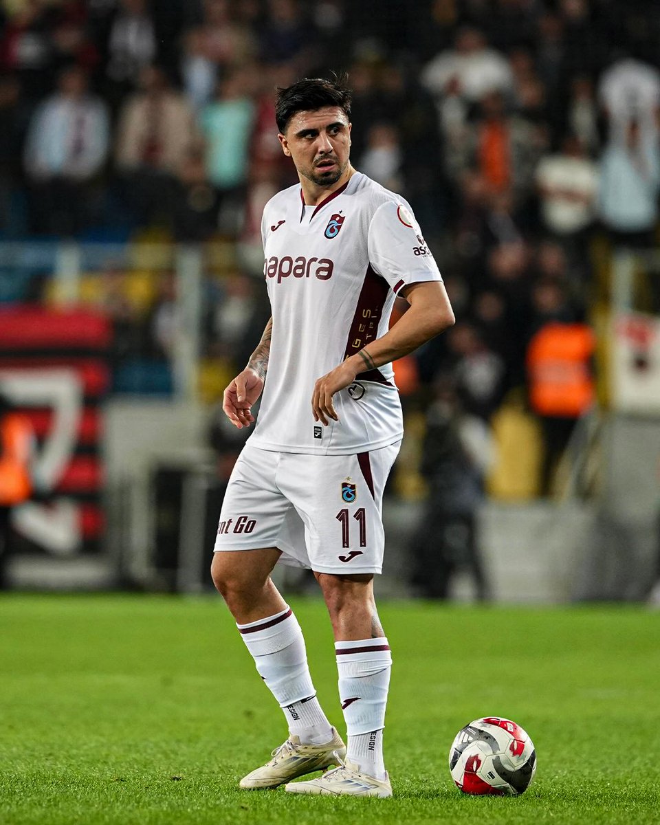 GGEsportsMedia's tweet photo. 🇹🇷 Milli oyuncumuz ve Trabzonspor oyuncusu Ozan Tufan'ın CS2'de AK-47 skinindeki isim! 🫡

"OmusPEEK - APOSIKEN" https://t.co/bflWv9QClG