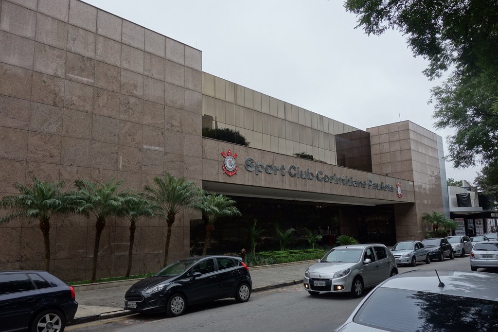 rodrigocapelo's tweet photo. Um ex-diretor do Corinthians acusa esquemas de propina e cambismo no Parque São Jorge. Ele prestou depoimento ao MP-SP nesta terça, no caso que pode levar à intervenção judicial no clube. A diretoria nega as acusações, a @livia_camillo_ conta a história.

https://t.co/Qf5OQ5exQJ https://t.co/uyEFihZxho