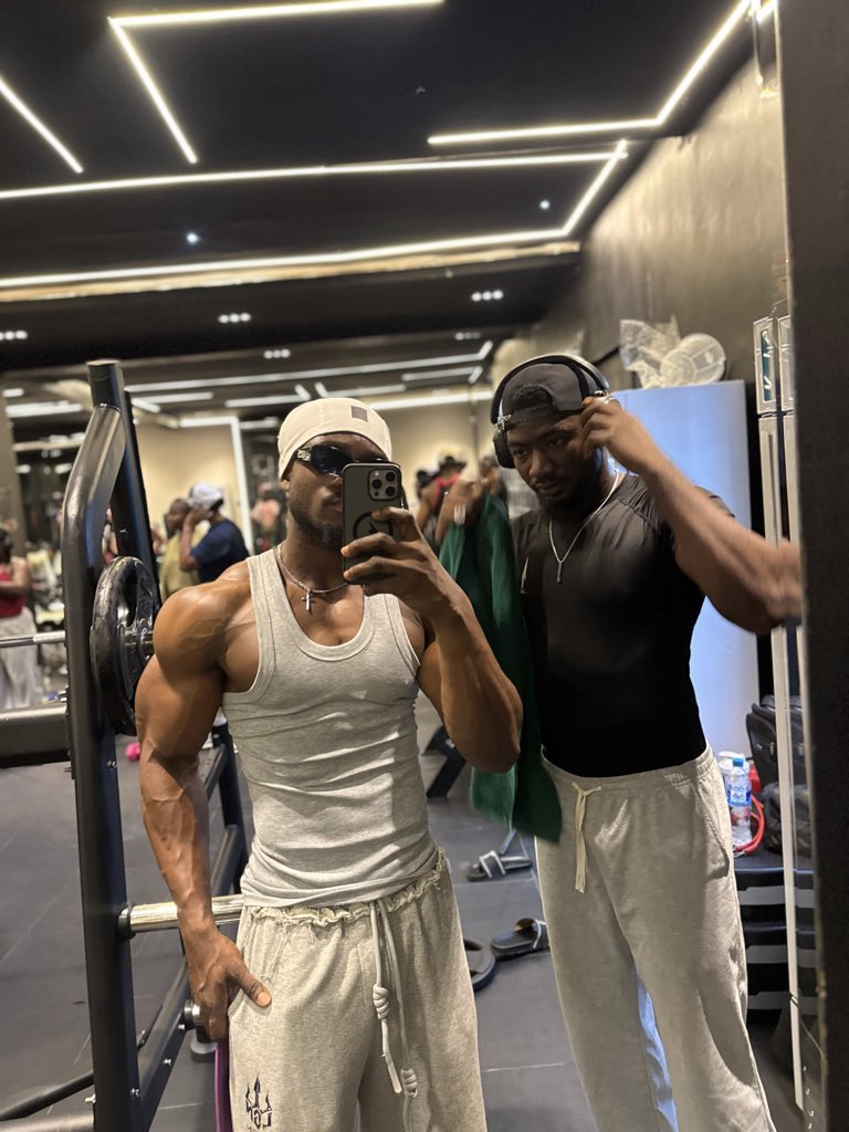 LoveNaScamm's tweet photo. Back day baby https://t.co/pIun6paMi5