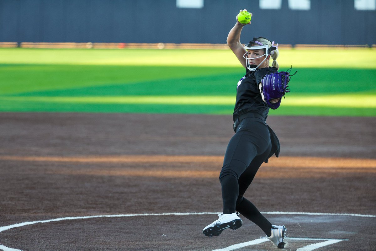 TarletonSB's tweet photo. Saturday plans? We’ve got you covered 🤩

Catch us in action tomorrow as we host Angelo State at 3 p.m. 

#TarletonState #NLU https://t.co/PLKUFS0spL