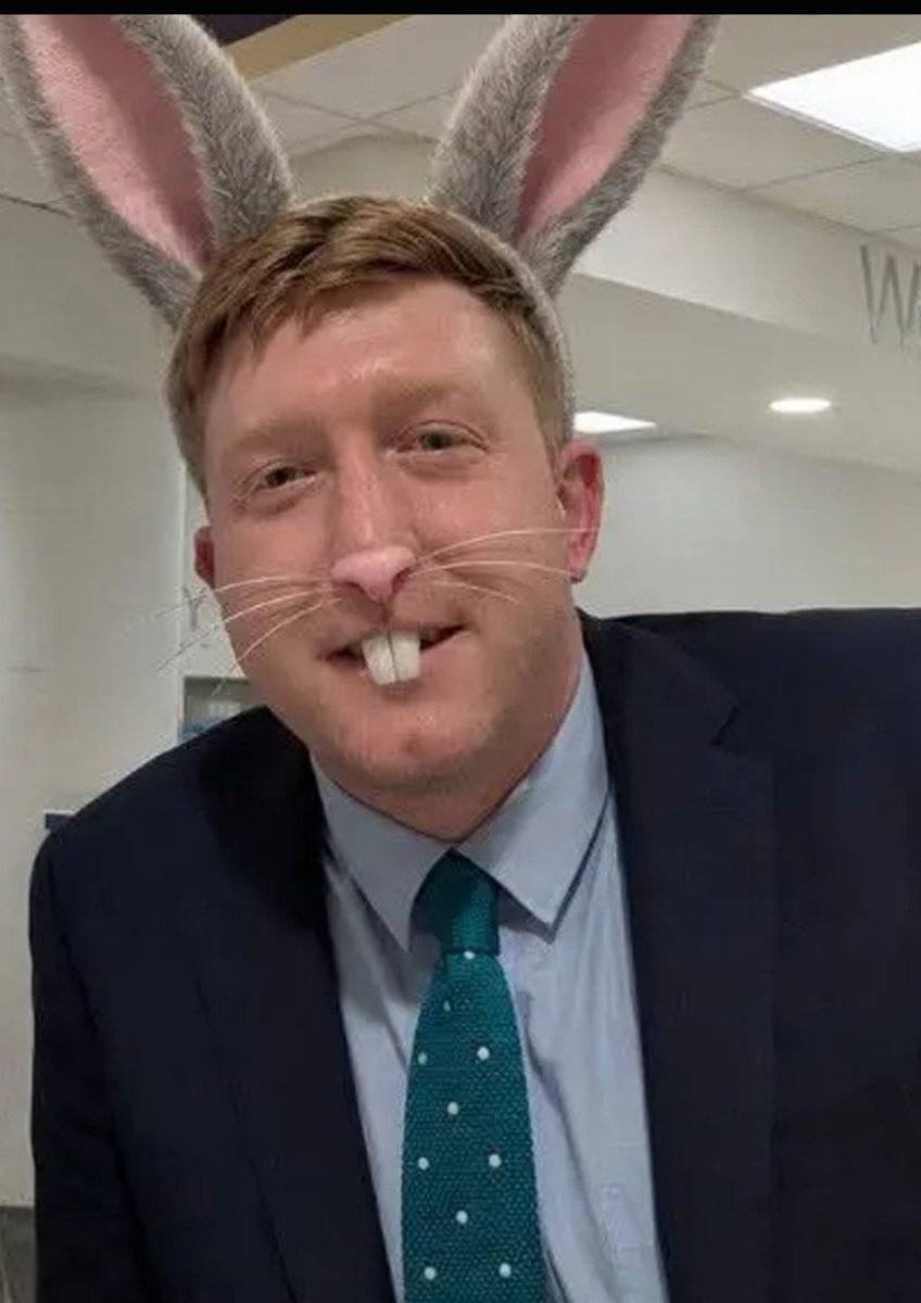 FarRightSkip tweet picture