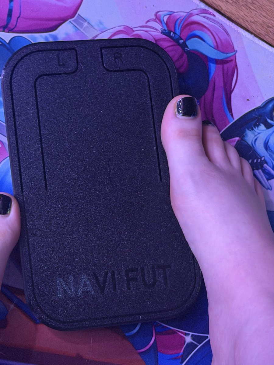 FREAM's tweet photo. Got a new foot mouse today!
Very thankful that my friends and community for helping me find ways to still game 💕🥹 https://t.co/ZXqpCIX9zy