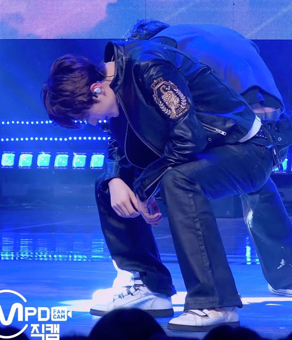bakedcutepotato's tweet photo. 하… 나도웃고넘기고싶은데
변기에 이렇게 앉아서          화를 다스림 https://t.co/1xNAxeM1ft